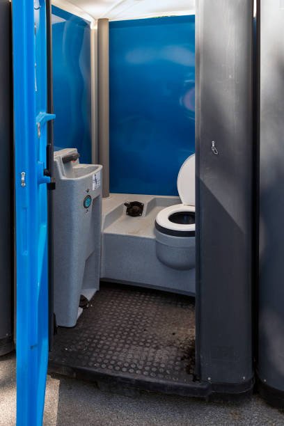 Best Luxury portable toilet rental  in Tremont, IL