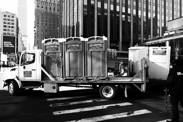 Best High-end porta potty rental  in Tremont, IL